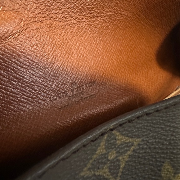 Louis Vuitton mini St. Cloud Brown Monogram Crossbody Bag - Picture 6 of 9